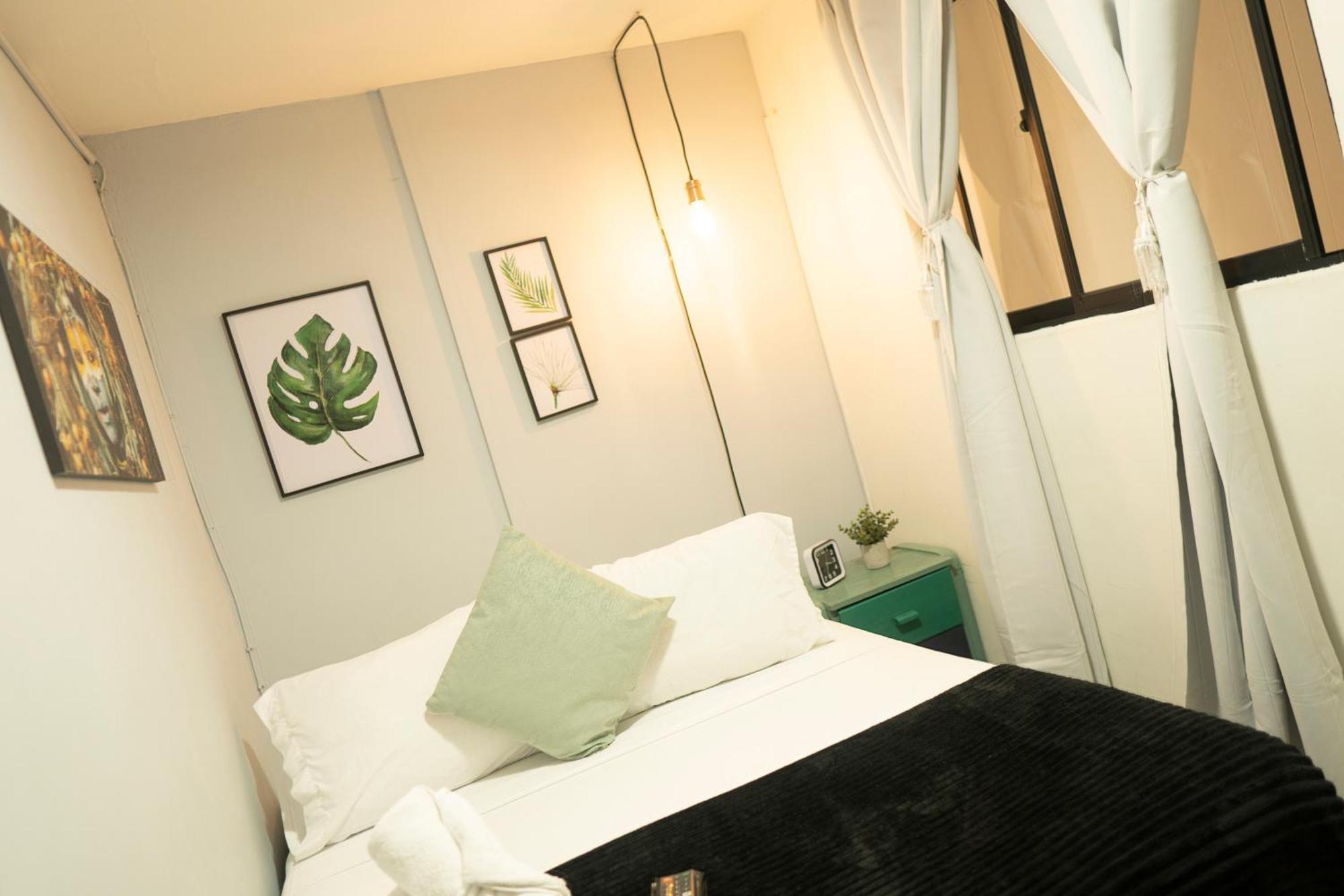 Africa House-Casa Hotel Laureles-La70 Medellín Extérieur photo