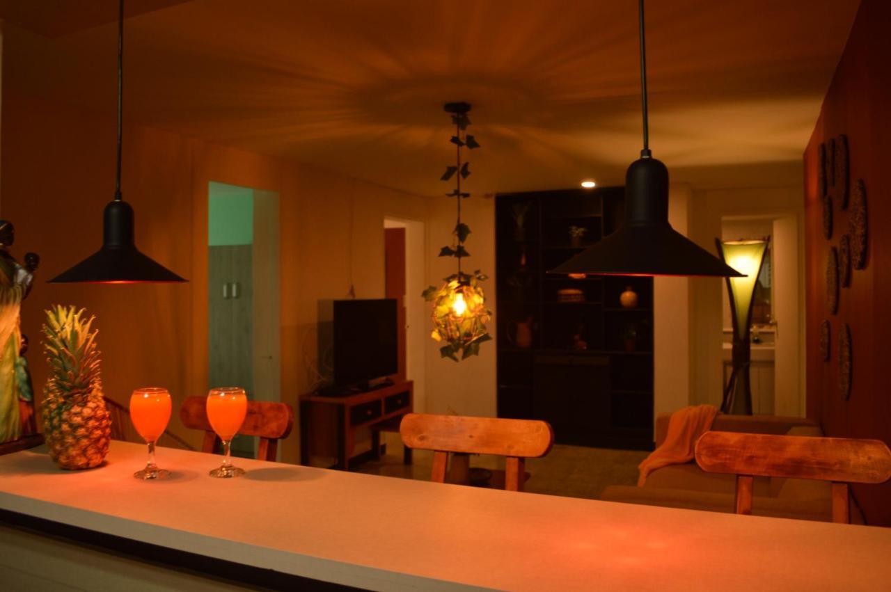 Africa House-Casa Hotel Laureles-La70 Medellín Extérieur photo