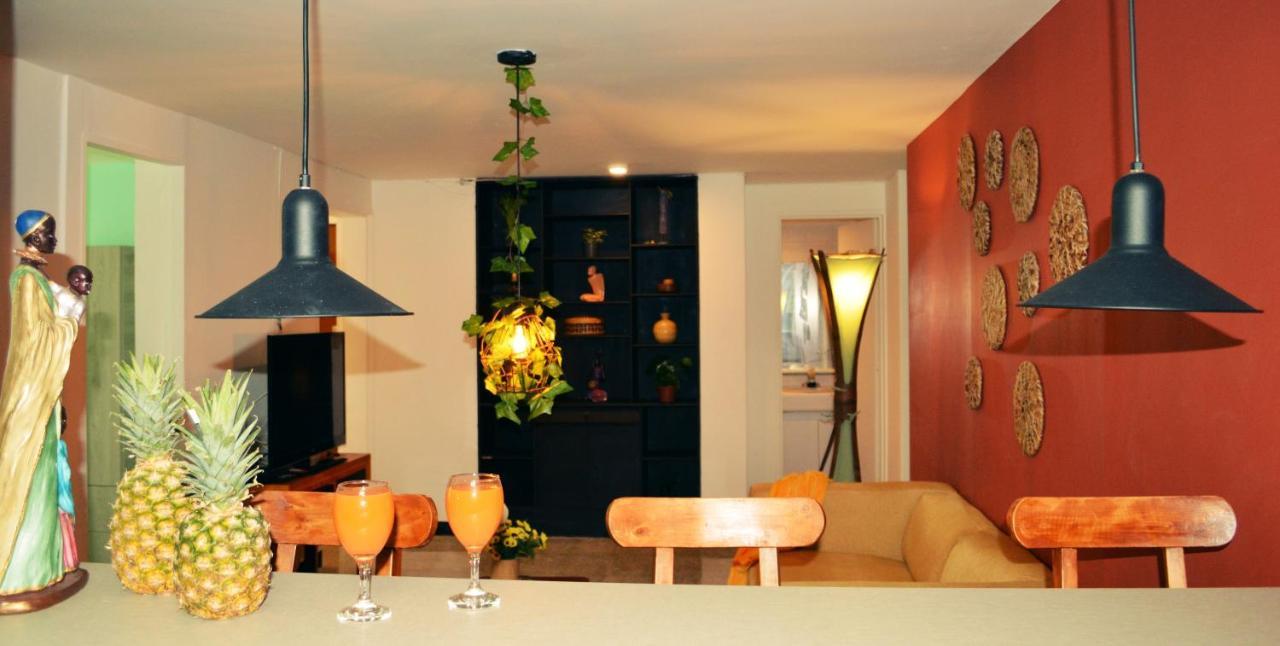 Africa House-Casa Hotel Laureles-La70 Medellín Extérieur photo