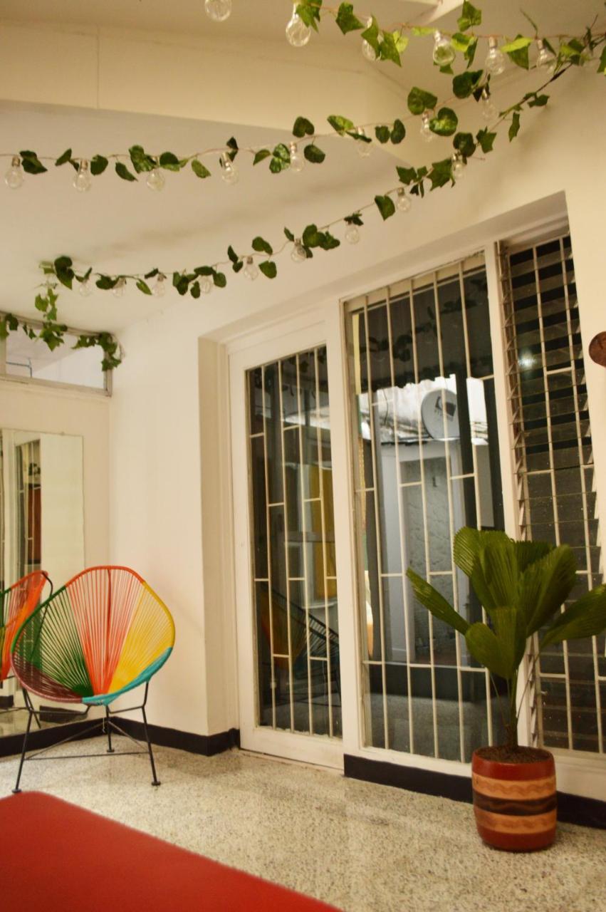 Africa House-Casa Hotel Laureles-La70 Medellín Extérieur photo